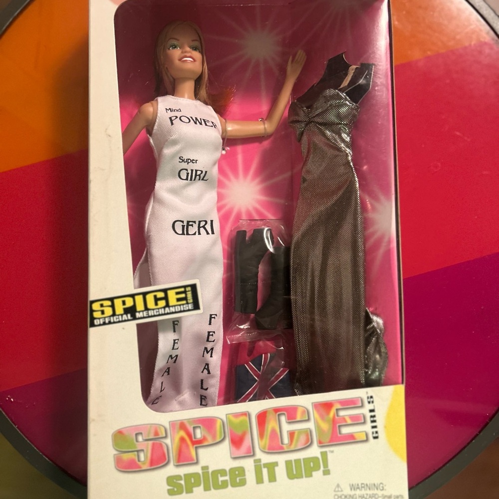 Spice Doll / Stylish White & Black Dresses! Geri doll/Ginger. 1998. Vintage.